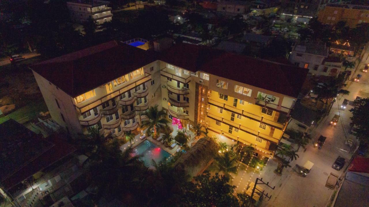 Tropical Palace Hotel San Pedro  Kültér fotó