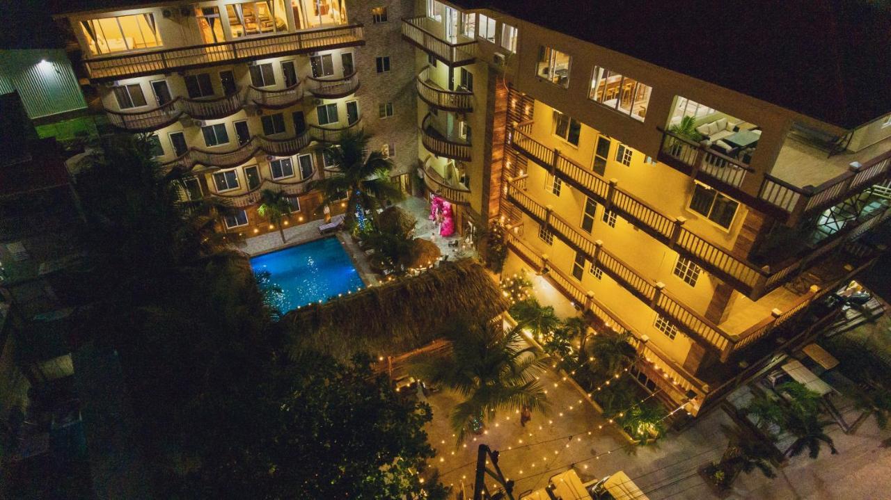 Tropical Palace Hotel San Pedro  Kültér fotó