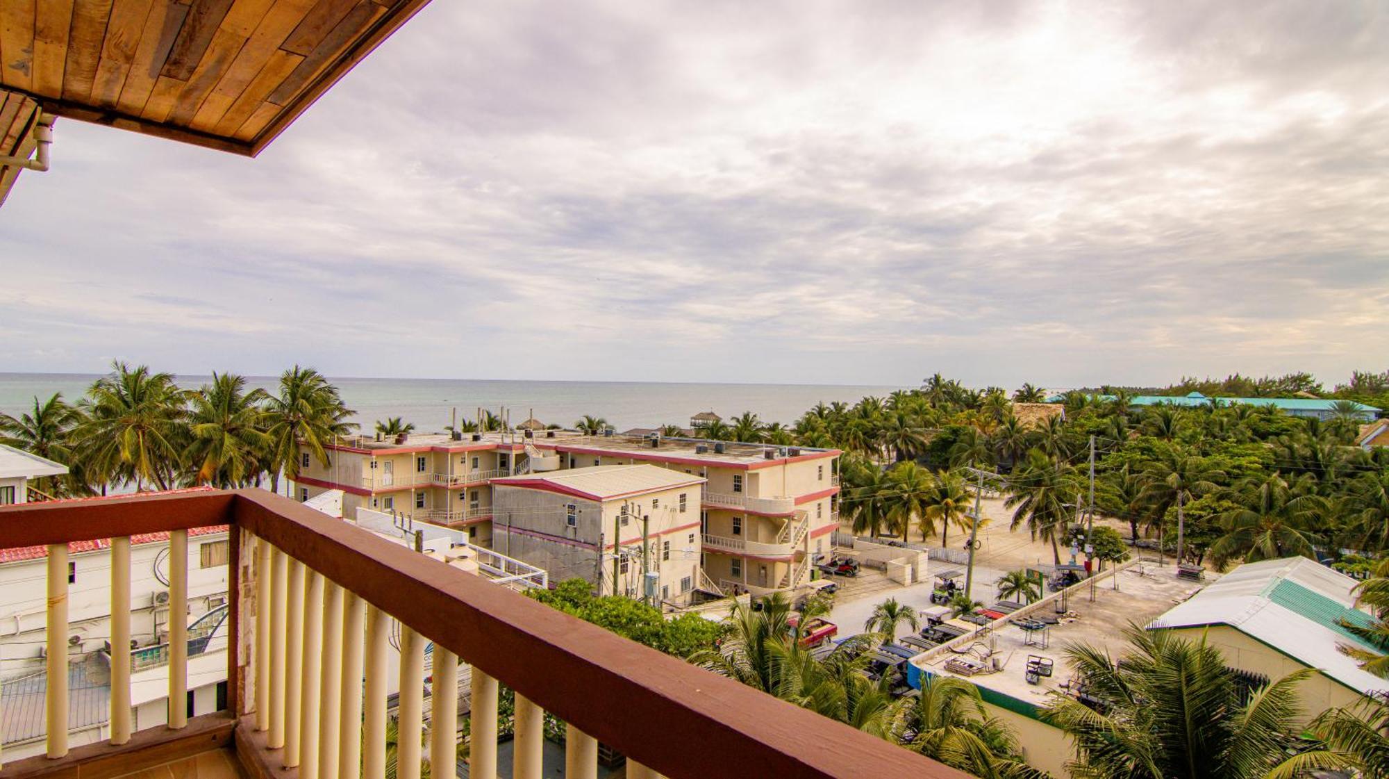 Tropical Palace Hotel San Pedro  Kültér fotó