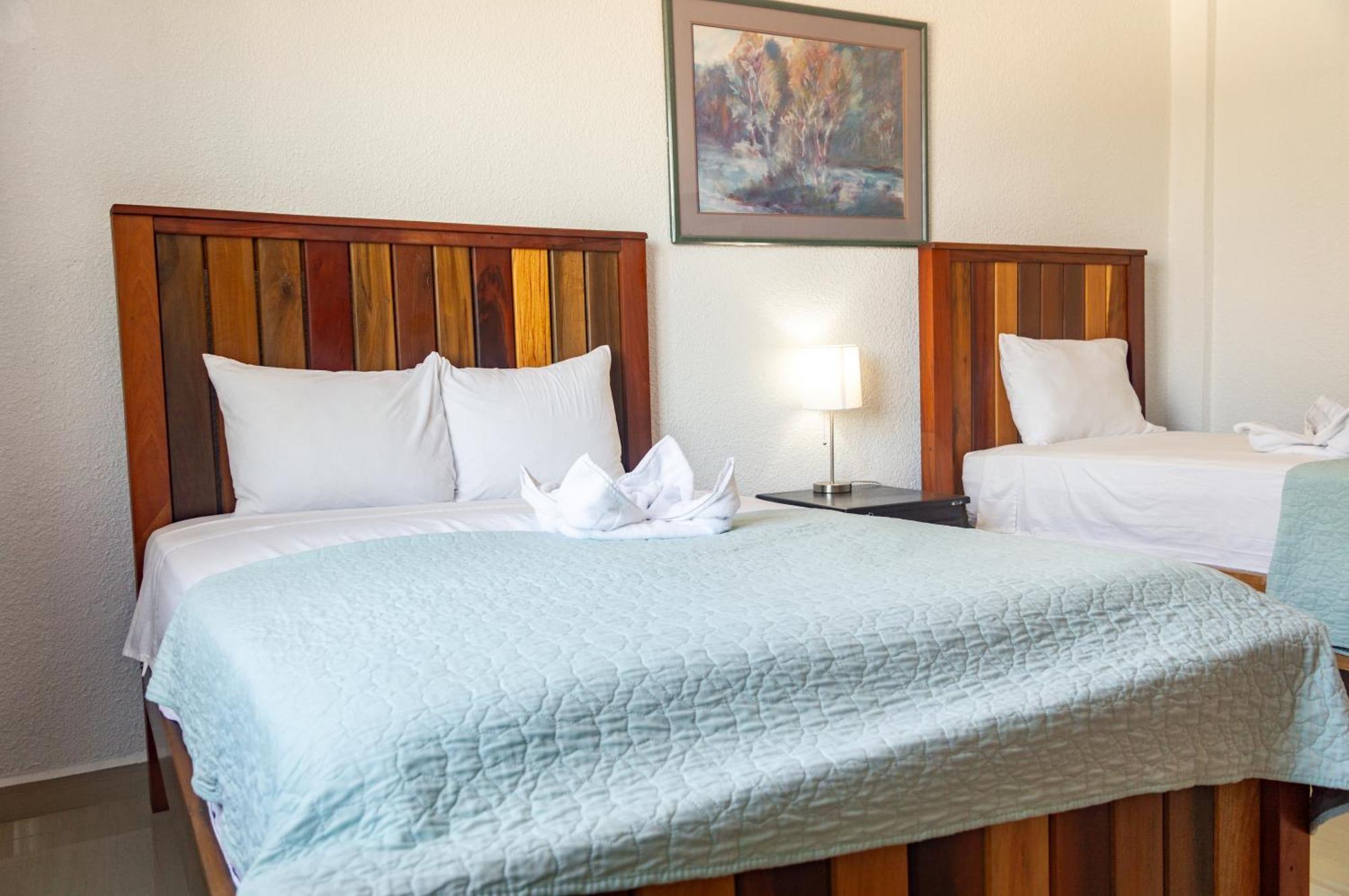 Tropical Palace Hotel San Pedro  Kültér fotó