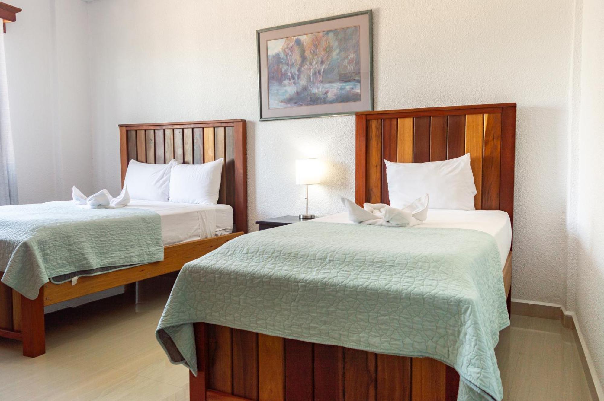 Tropical Palace Hotel San Pedro  Kültér fotó